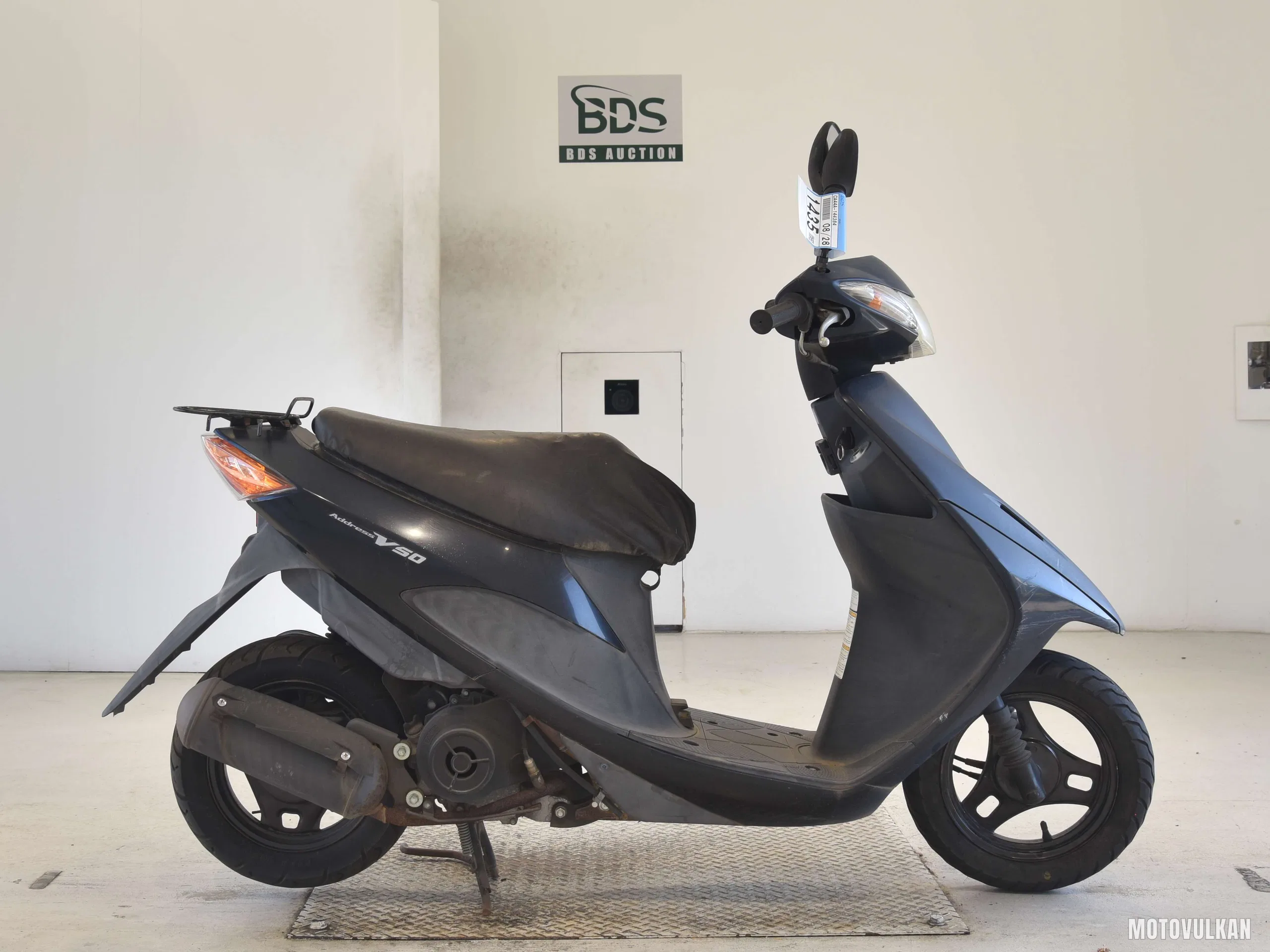 Suzuki ADDRESS V50-2