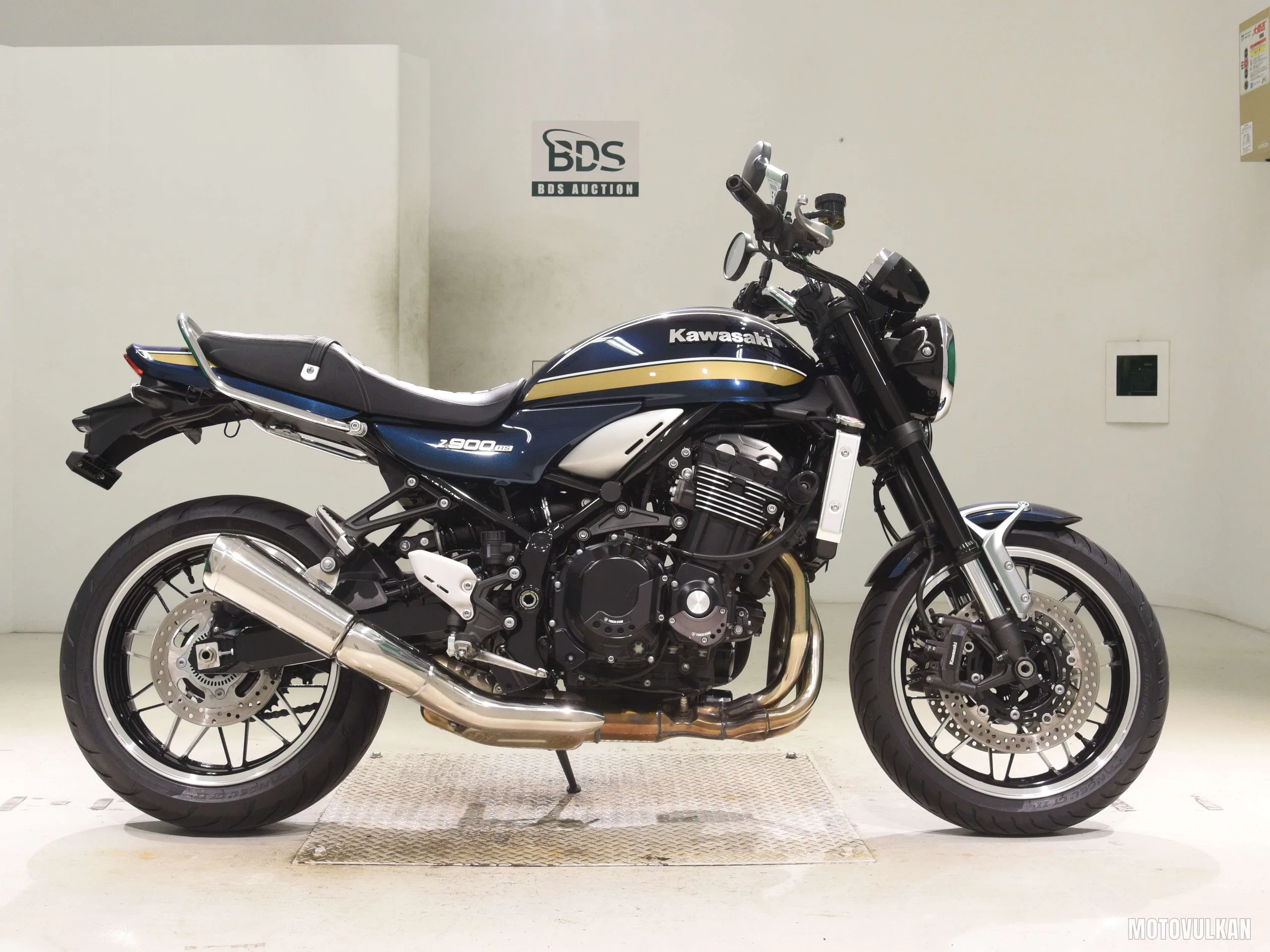 Kawasaki Z900RS