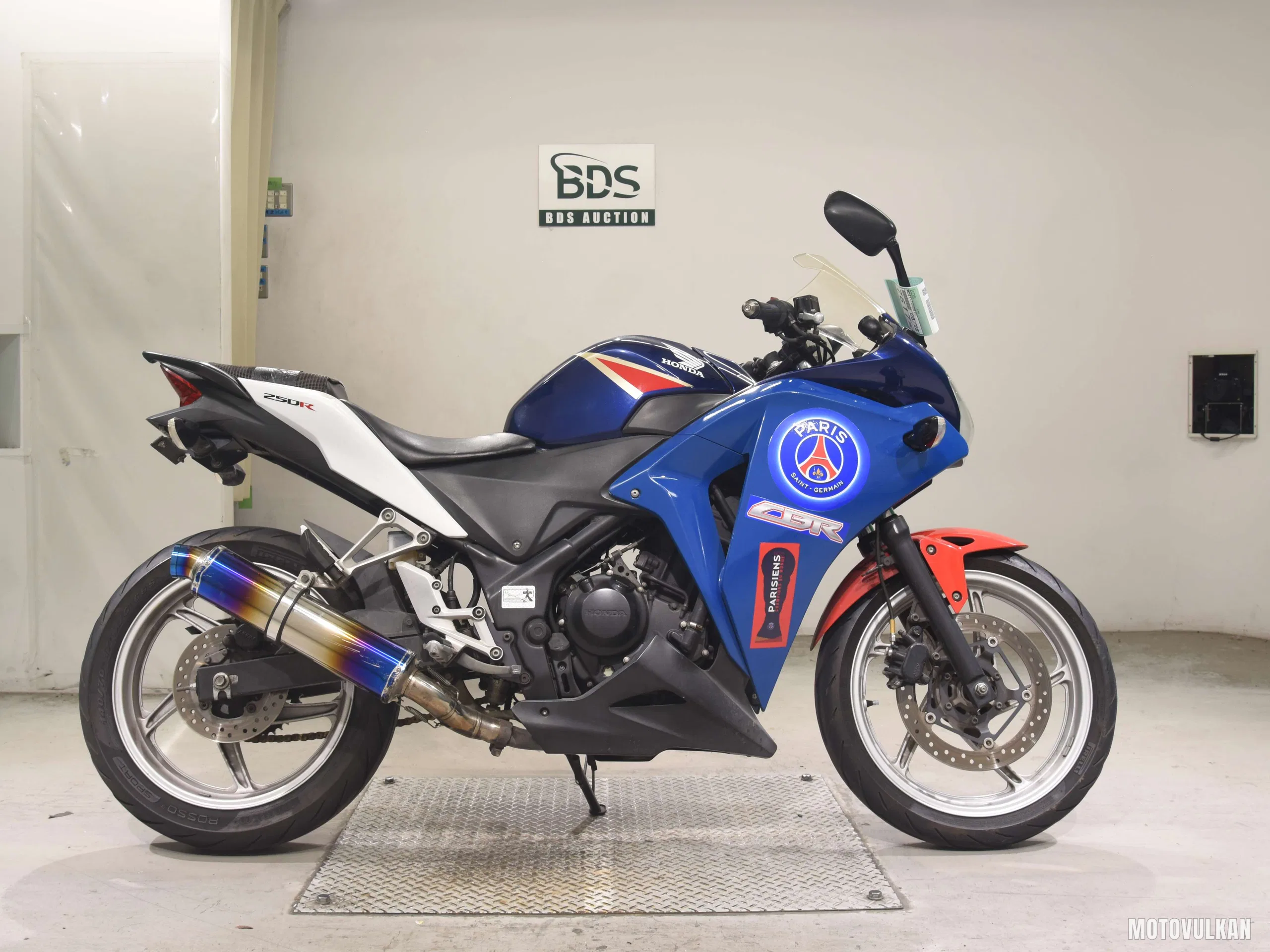 Honda CBR250R-3