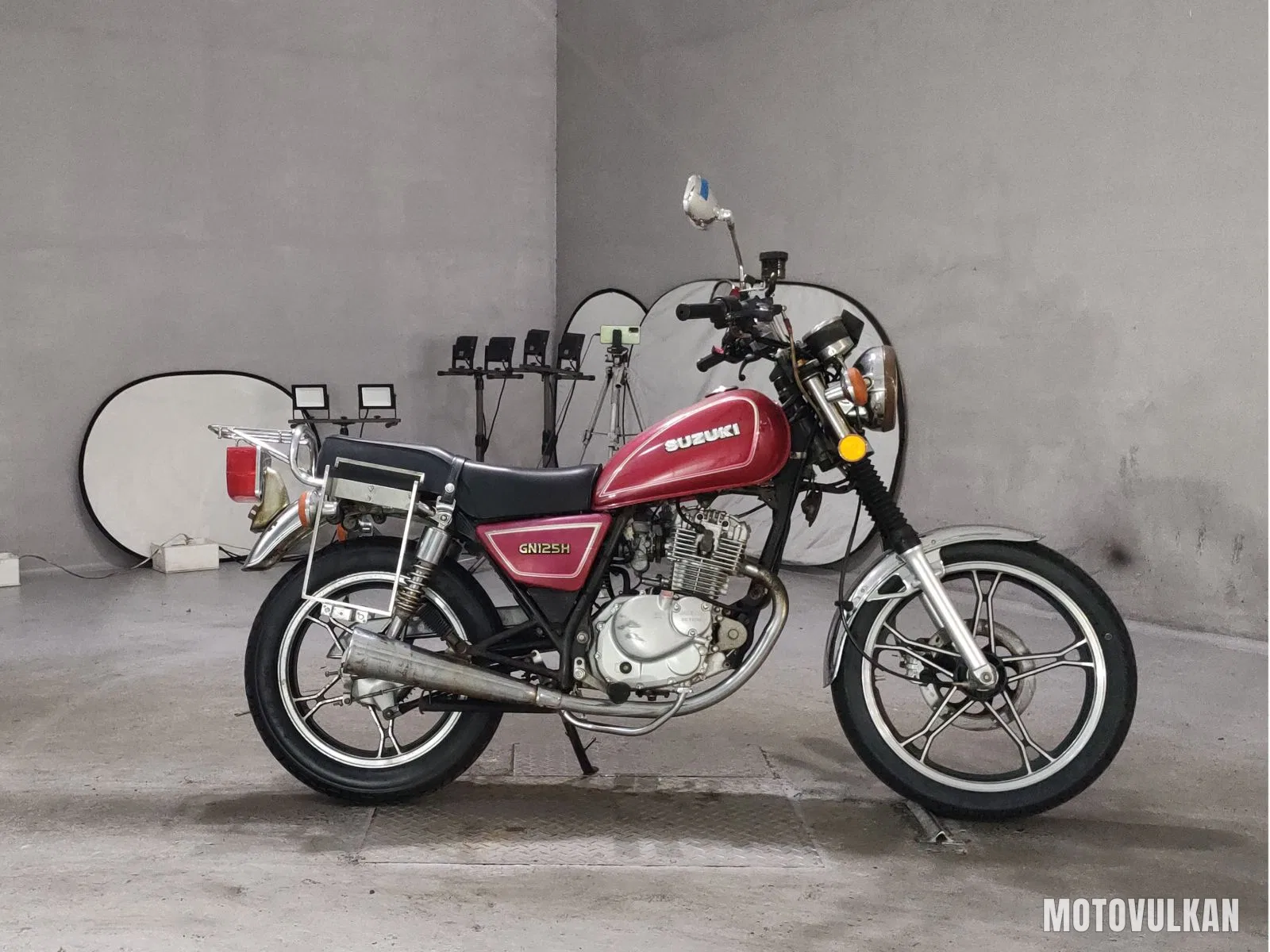 Suzuki GN125H