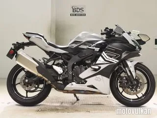 Kawasaki ZX-4R SE