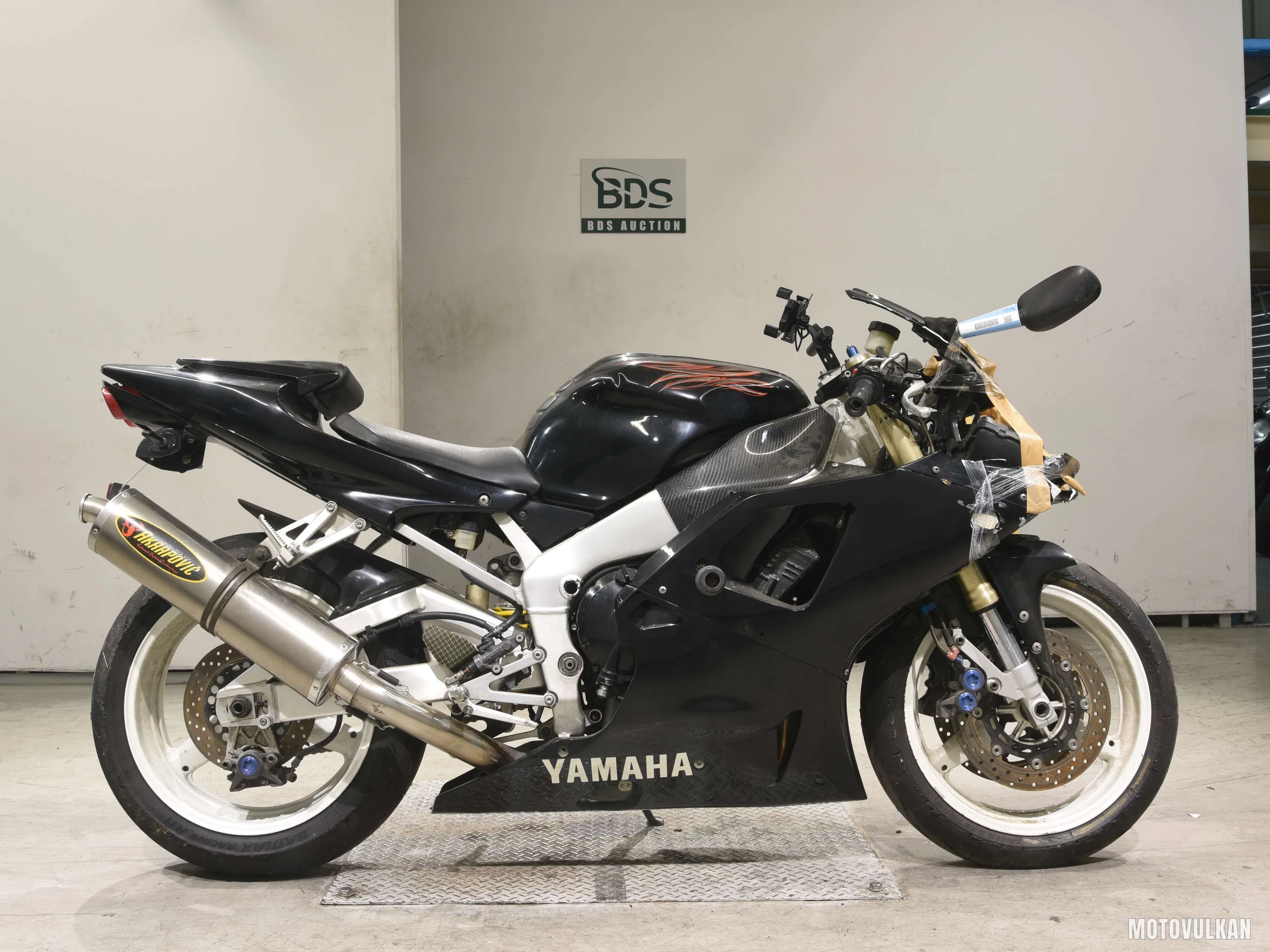 Yamaha YZF-R1
