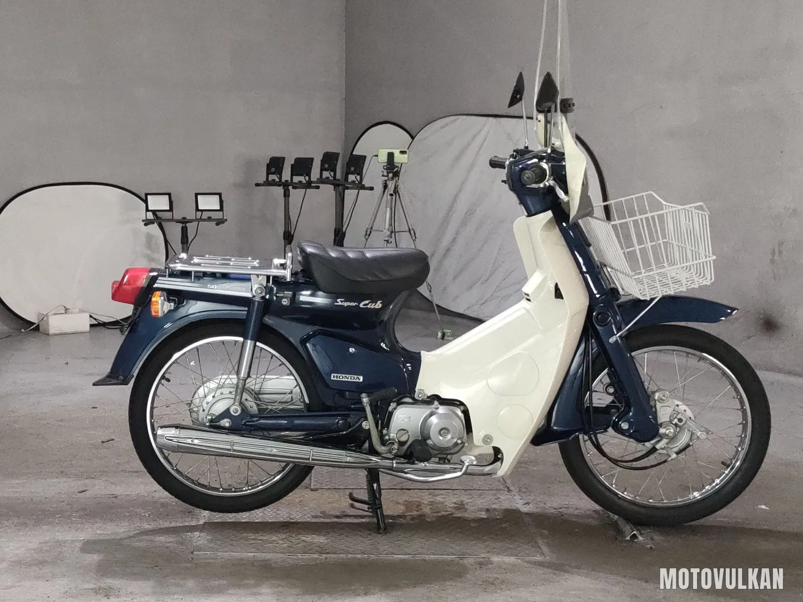 Honda Super Cub 50 Custom