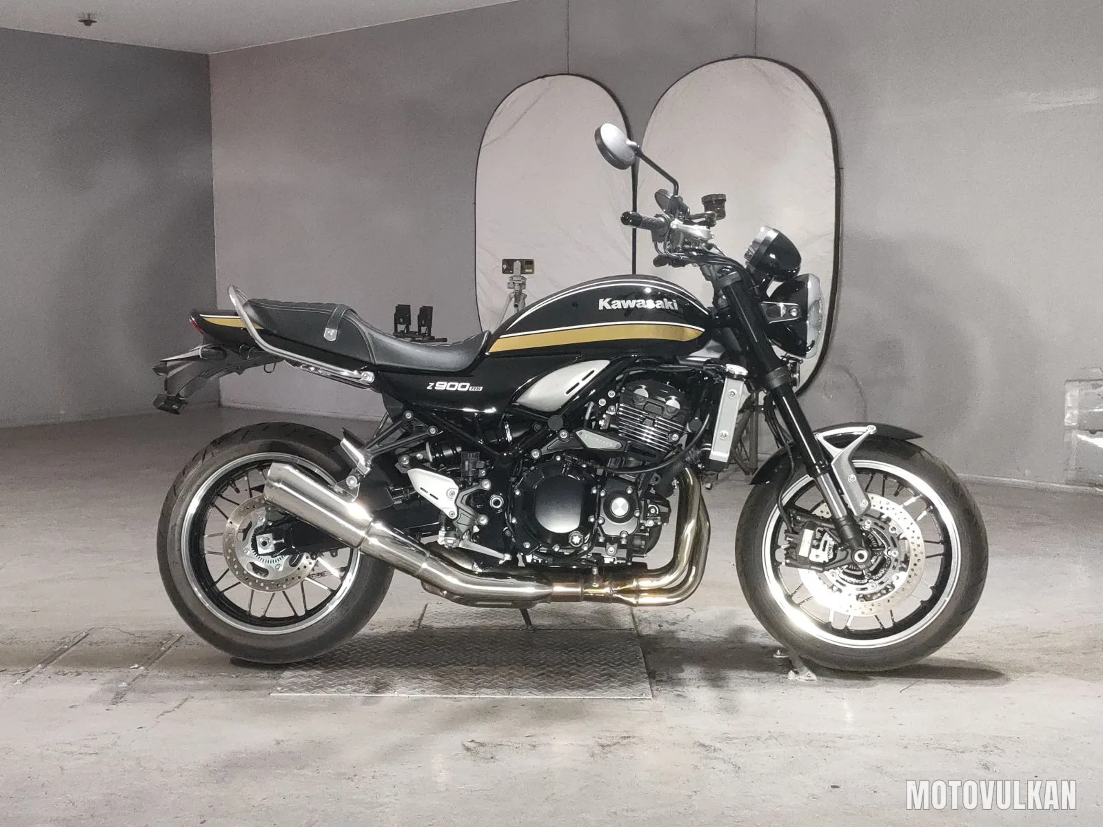 Kawasaki Z900RS