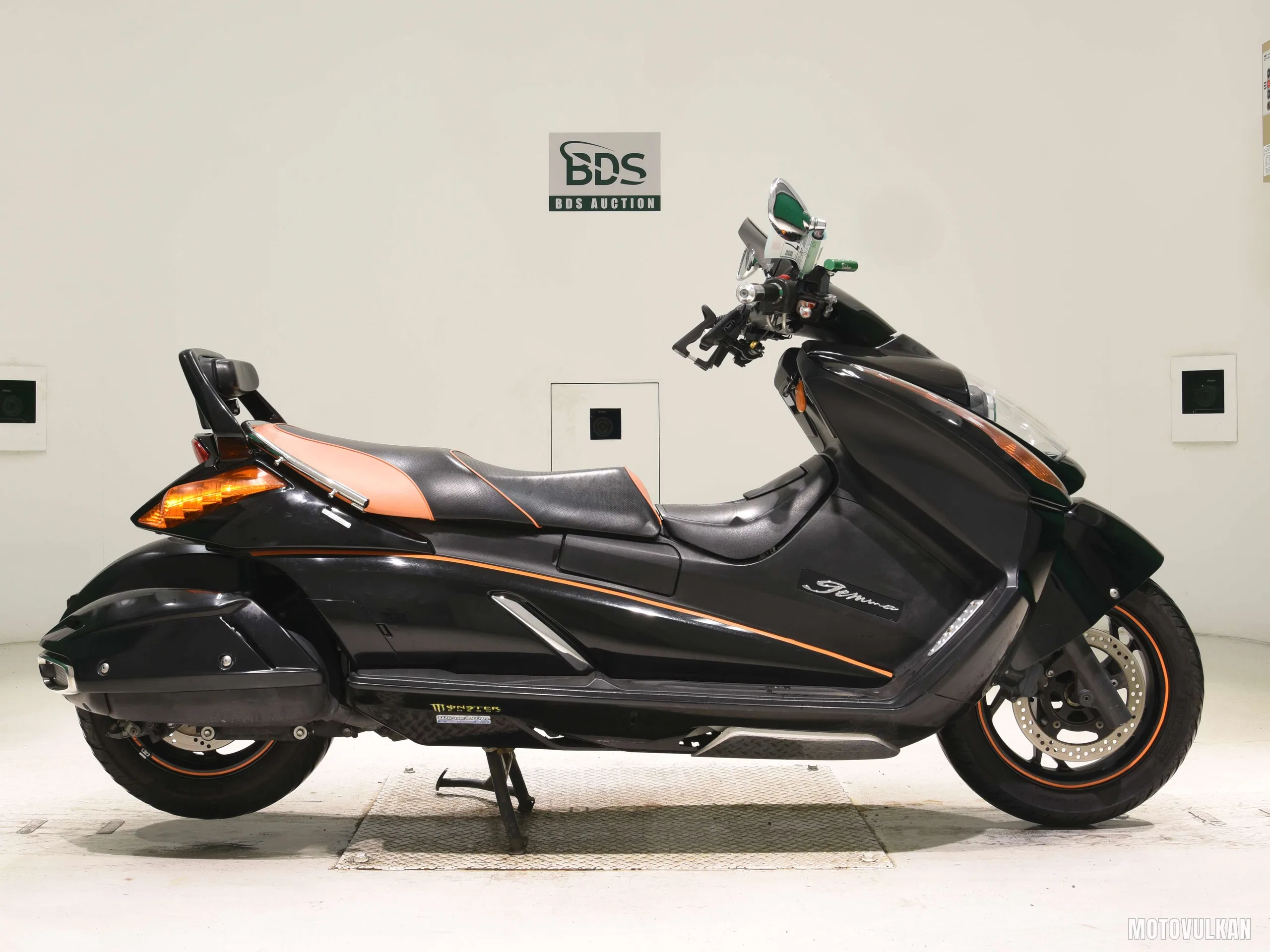 Suzuki GEMMA250