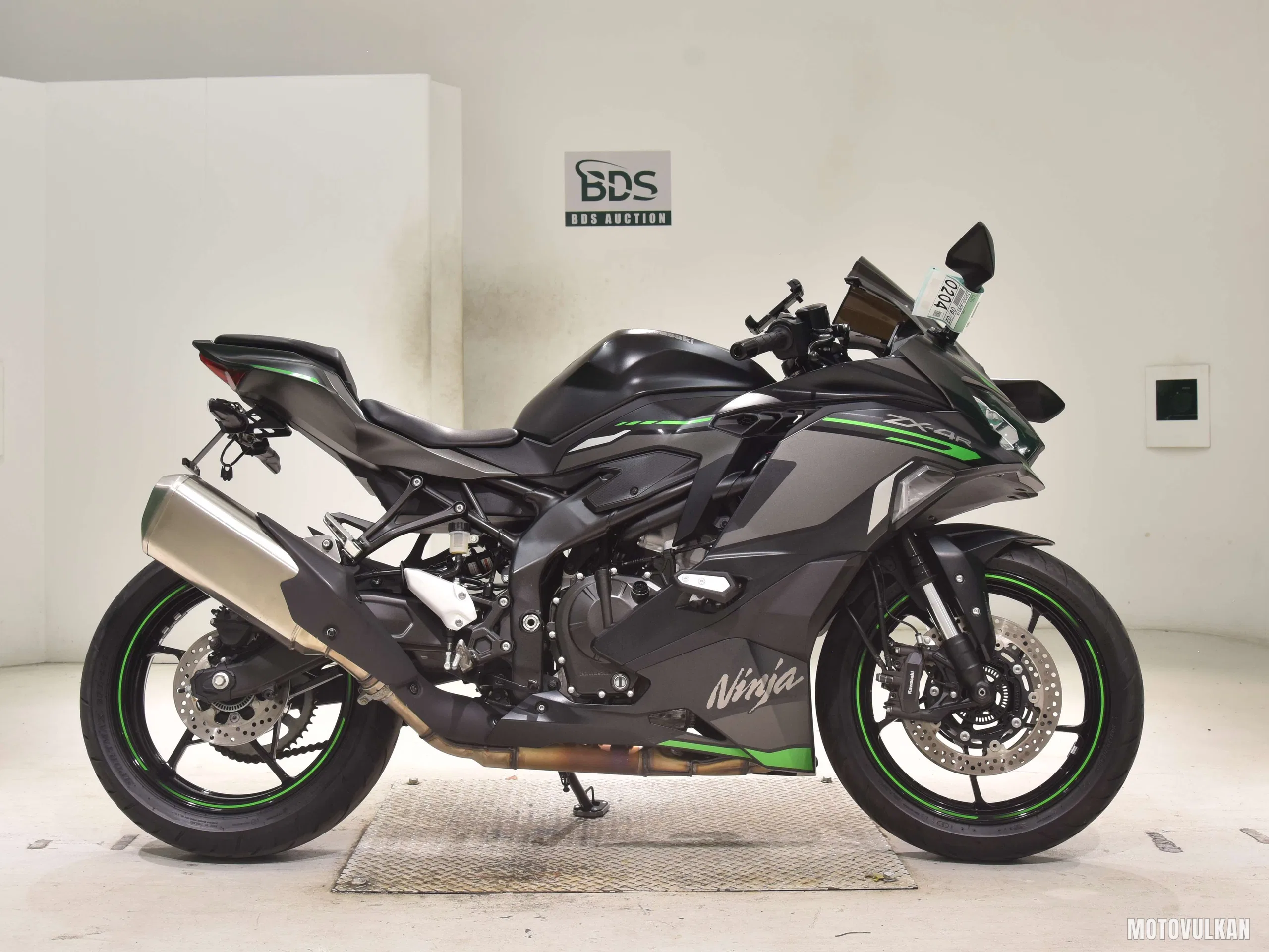Kawasaki ZX-4R SE