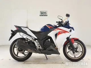 Honda CBR250R-3