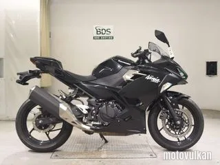 Kawasaki NINJA400-2