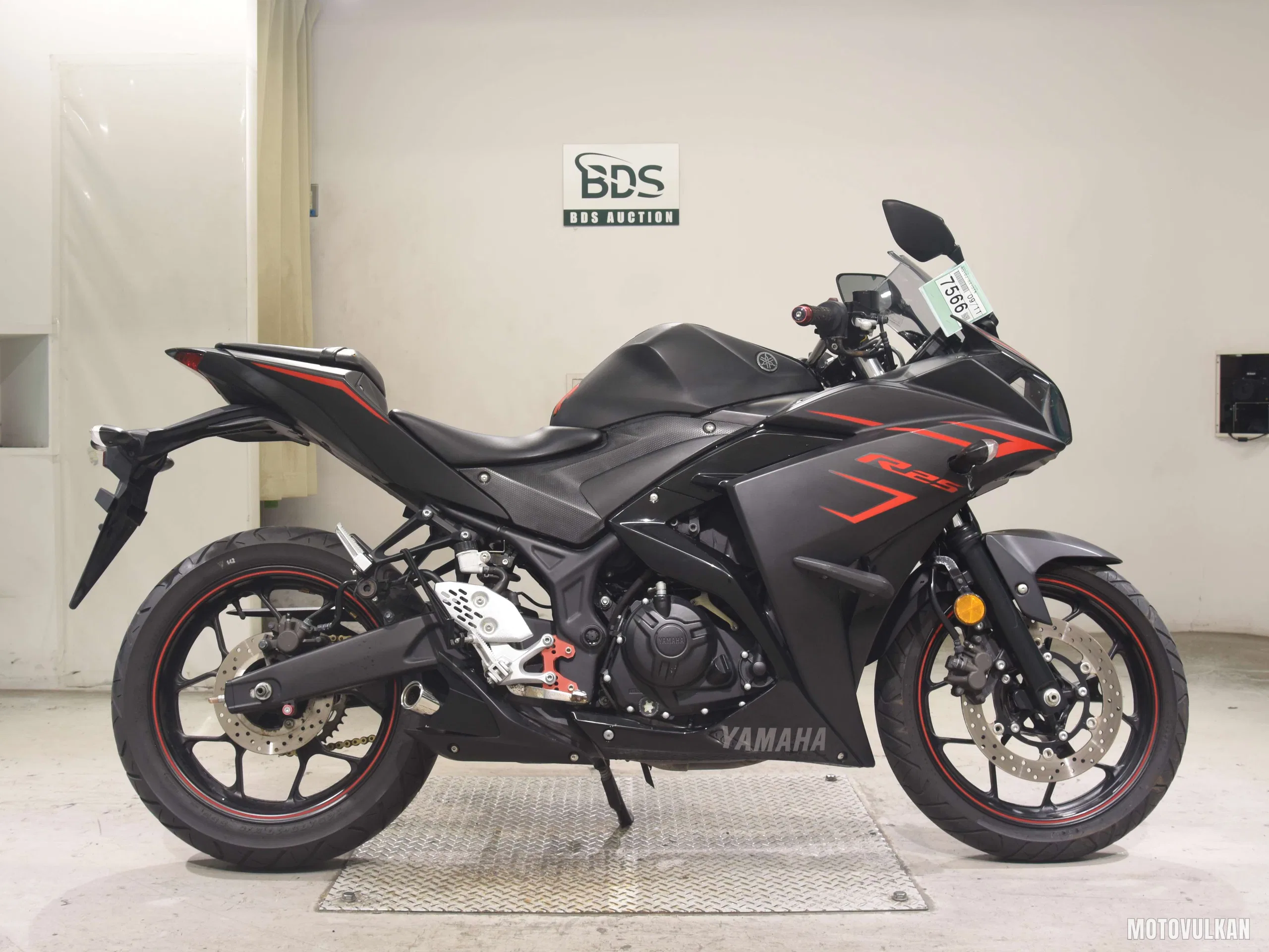 Yamaha YZF-R25