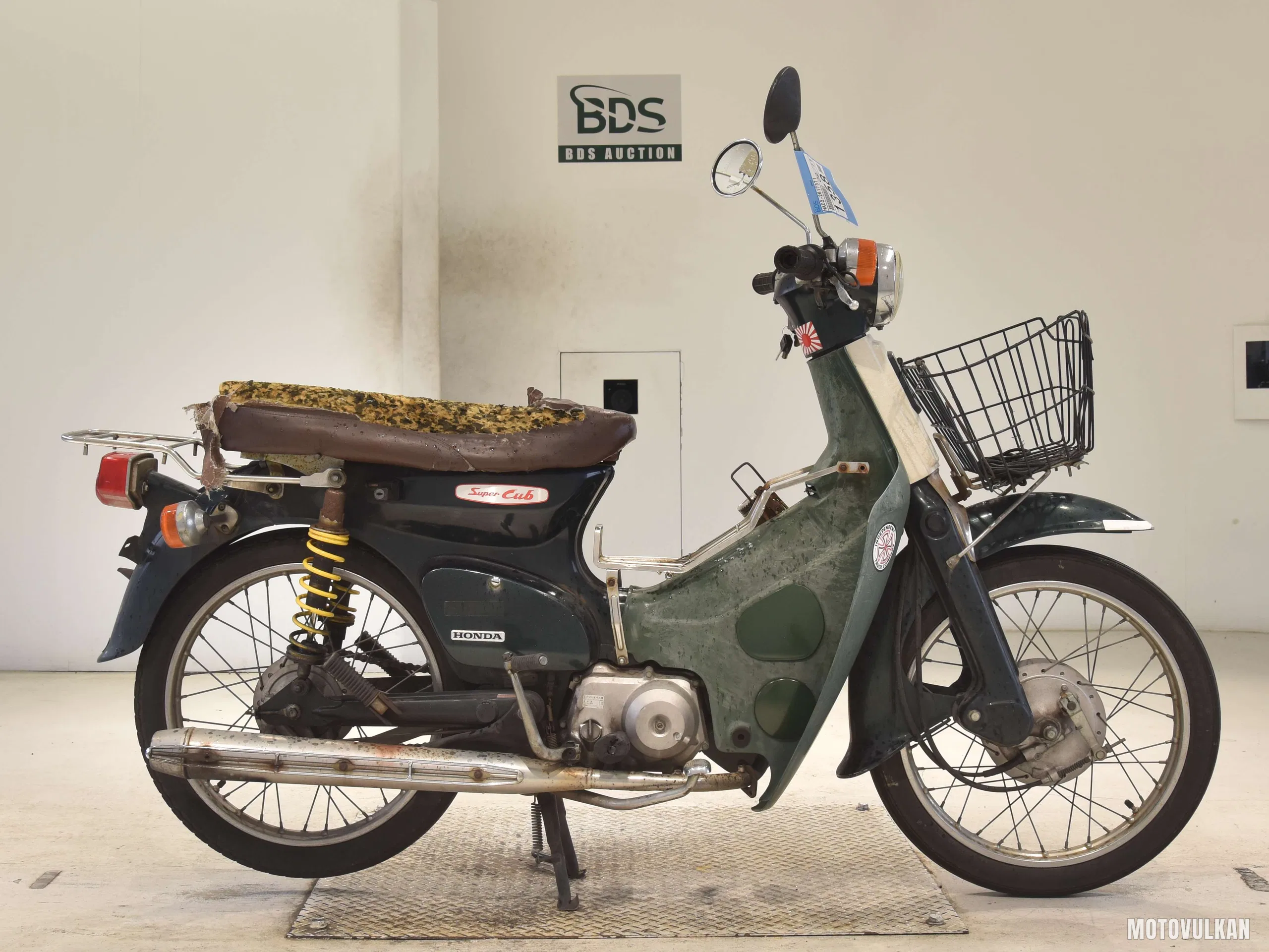 Honda C90
