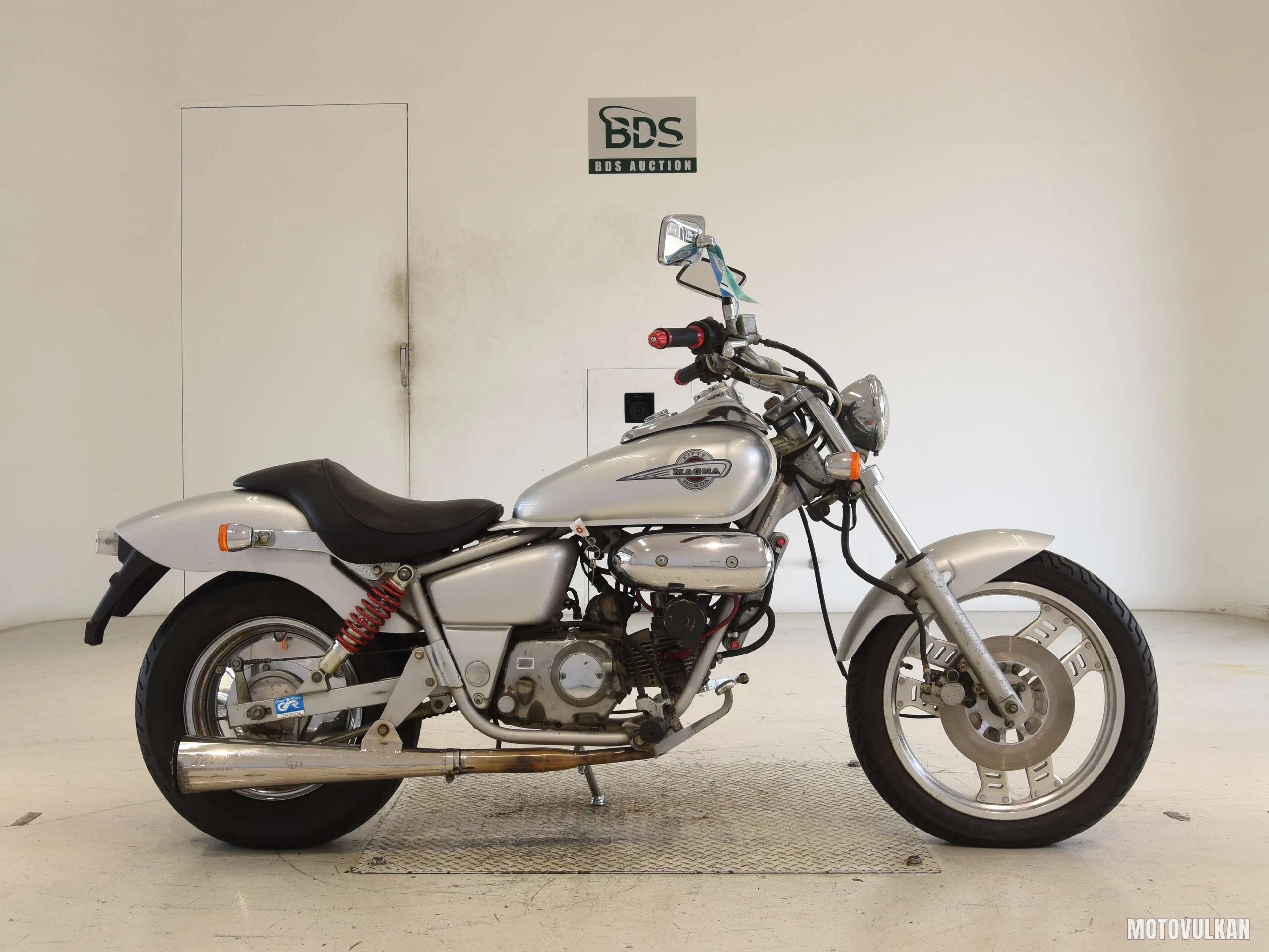 Honda MAGNA50