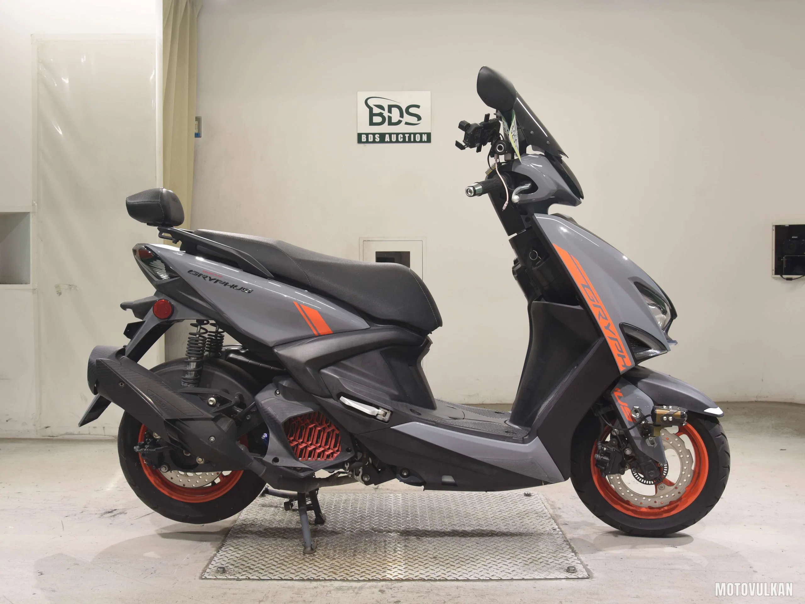 Yamaha CYGNUS Gryphus