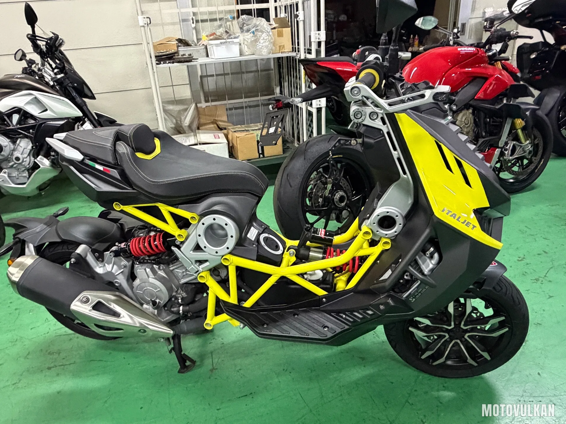 Other Non Japanese Italjet Dragstar200
