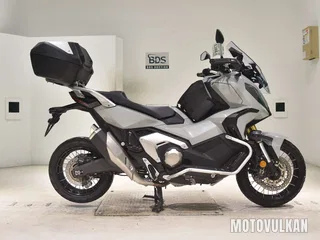 Honda X-ADV750-2
