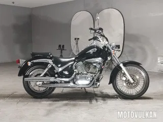 Suzuki Intruder 250LC