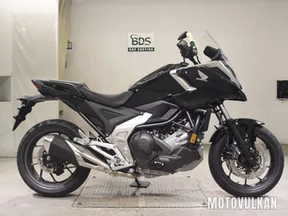 Honda NC750XD-3