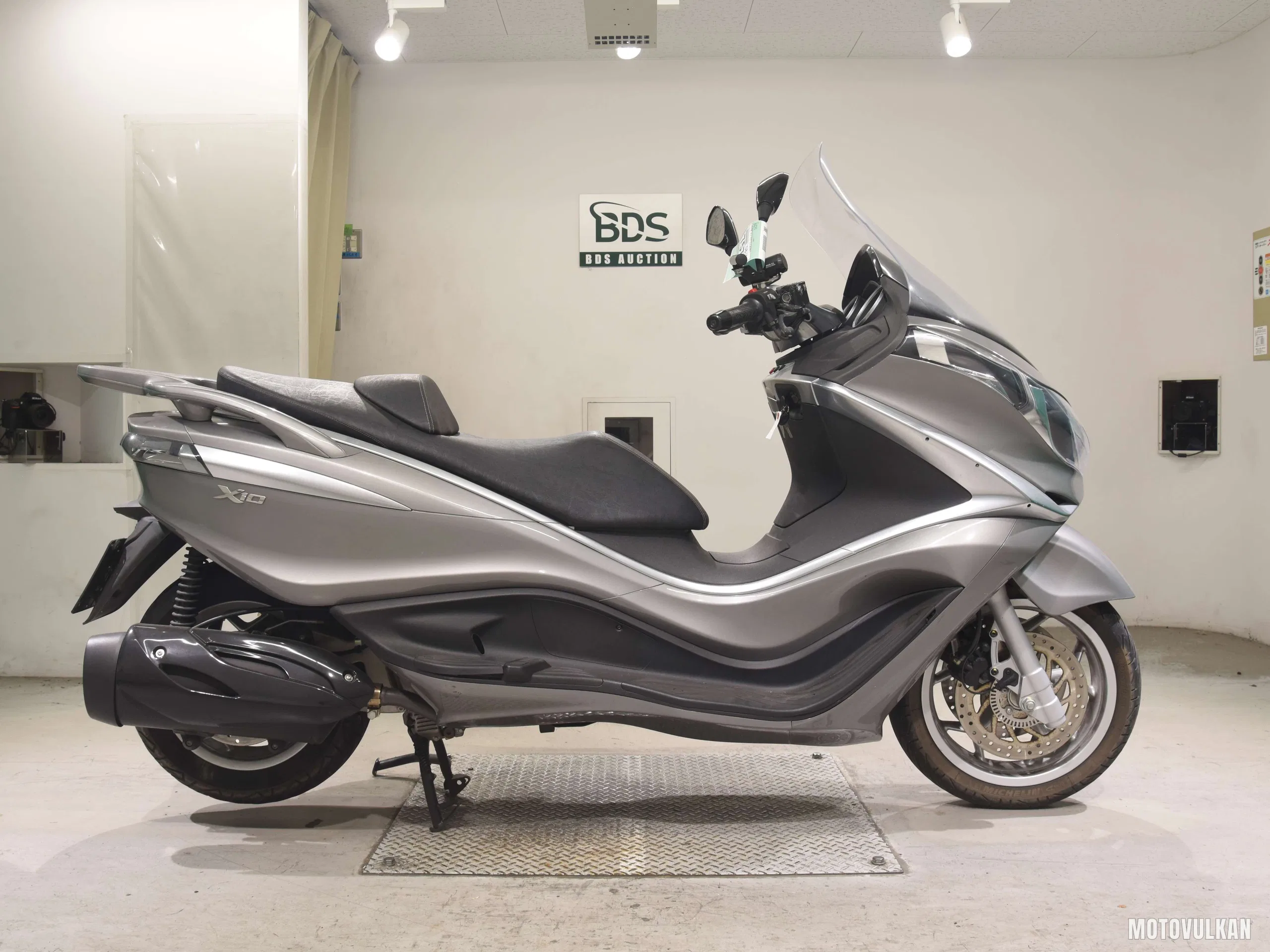  PIAGGIO X10 350