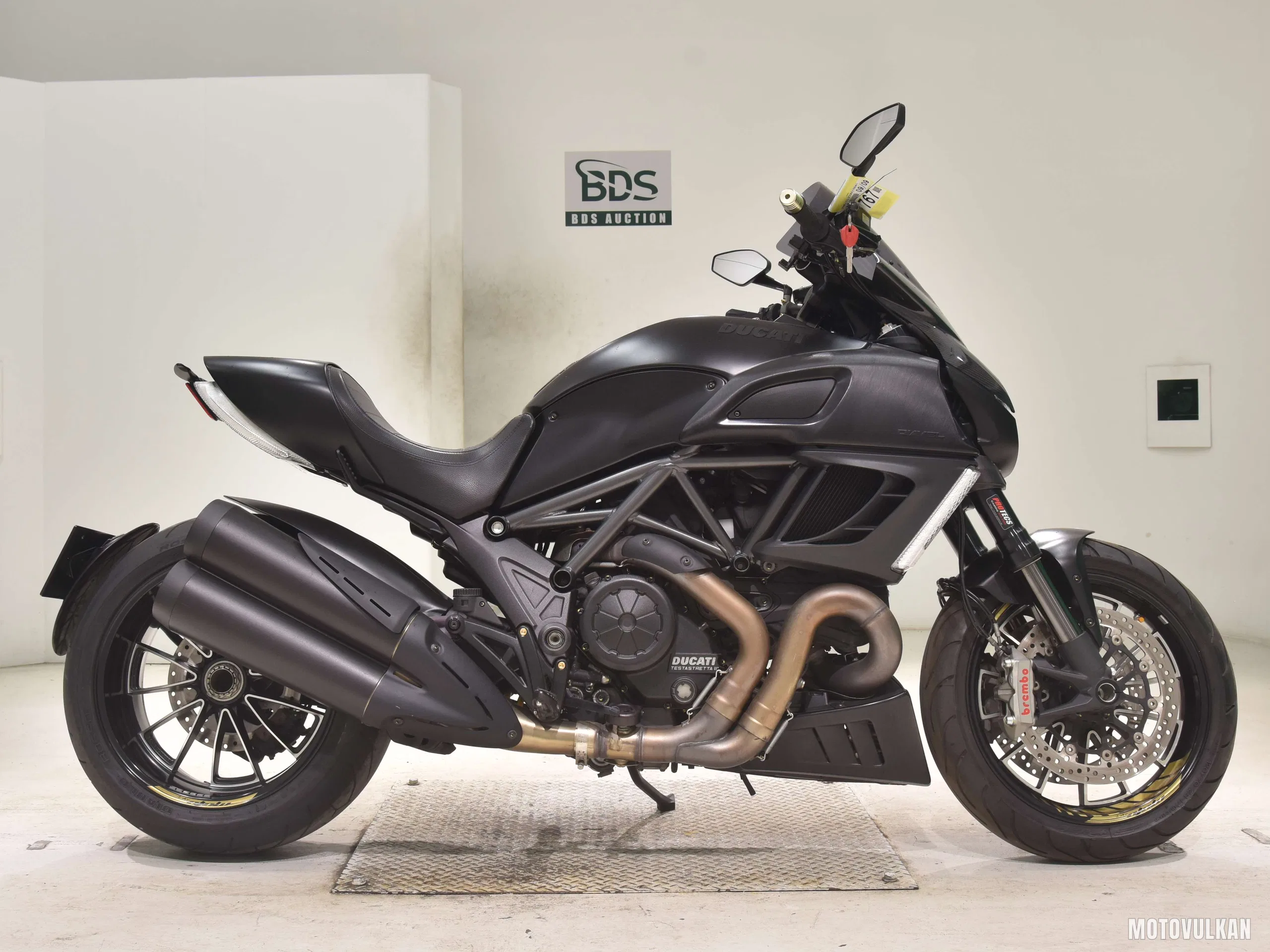  DUCATI Diavel Stripe