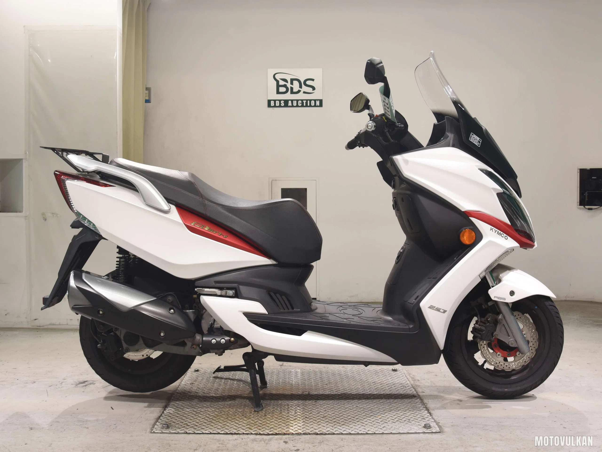  KYMCO G-DINK250I