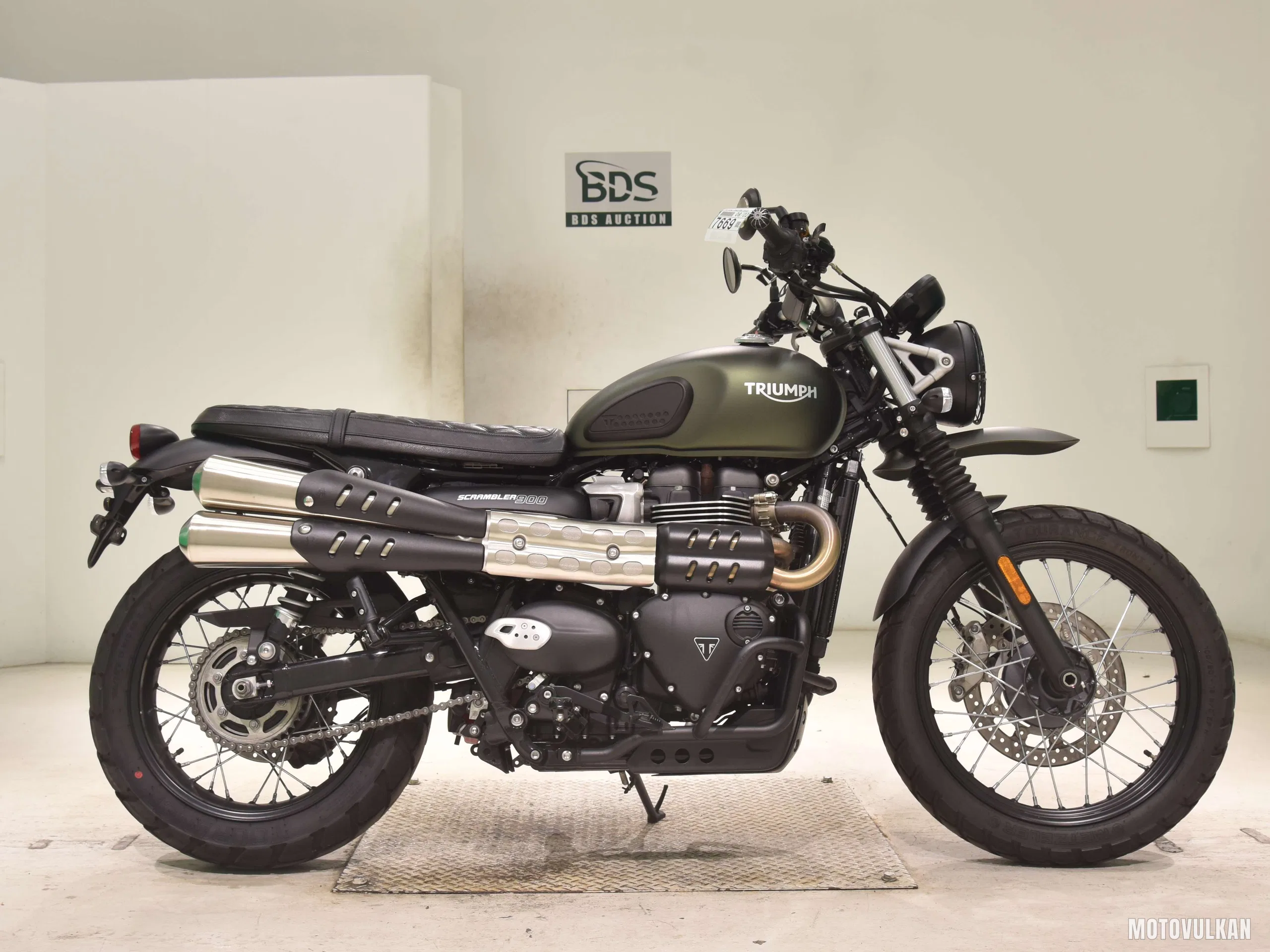  TRIUMPH SCRAMBLER900