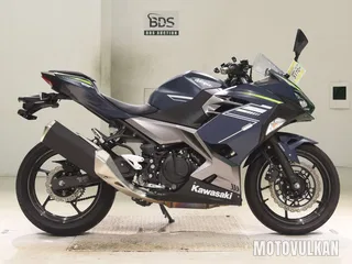 Kawasaki NINJA400-2