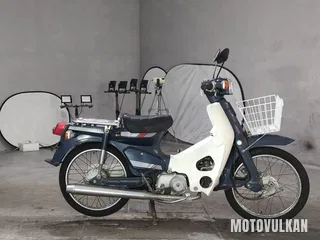Honda Super Cub 50 Custom