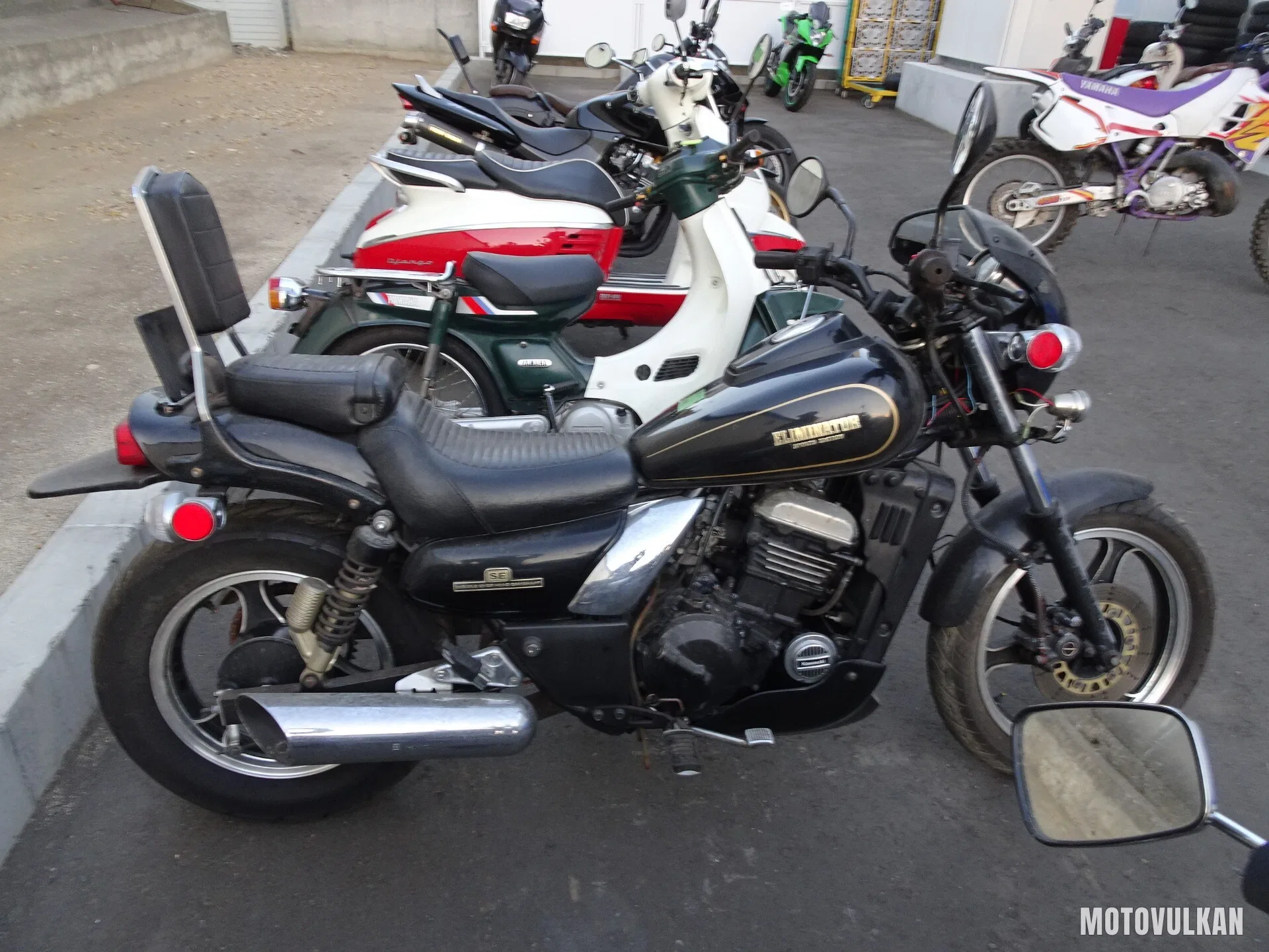 Kawasaki Eliminator250Se