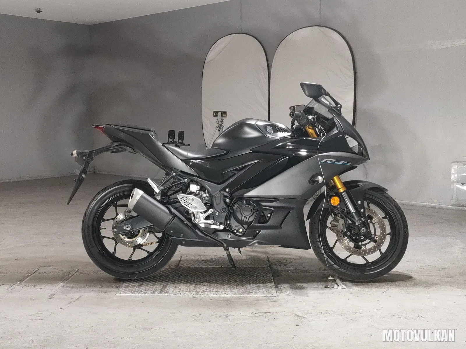 Yamaha YZF-R25