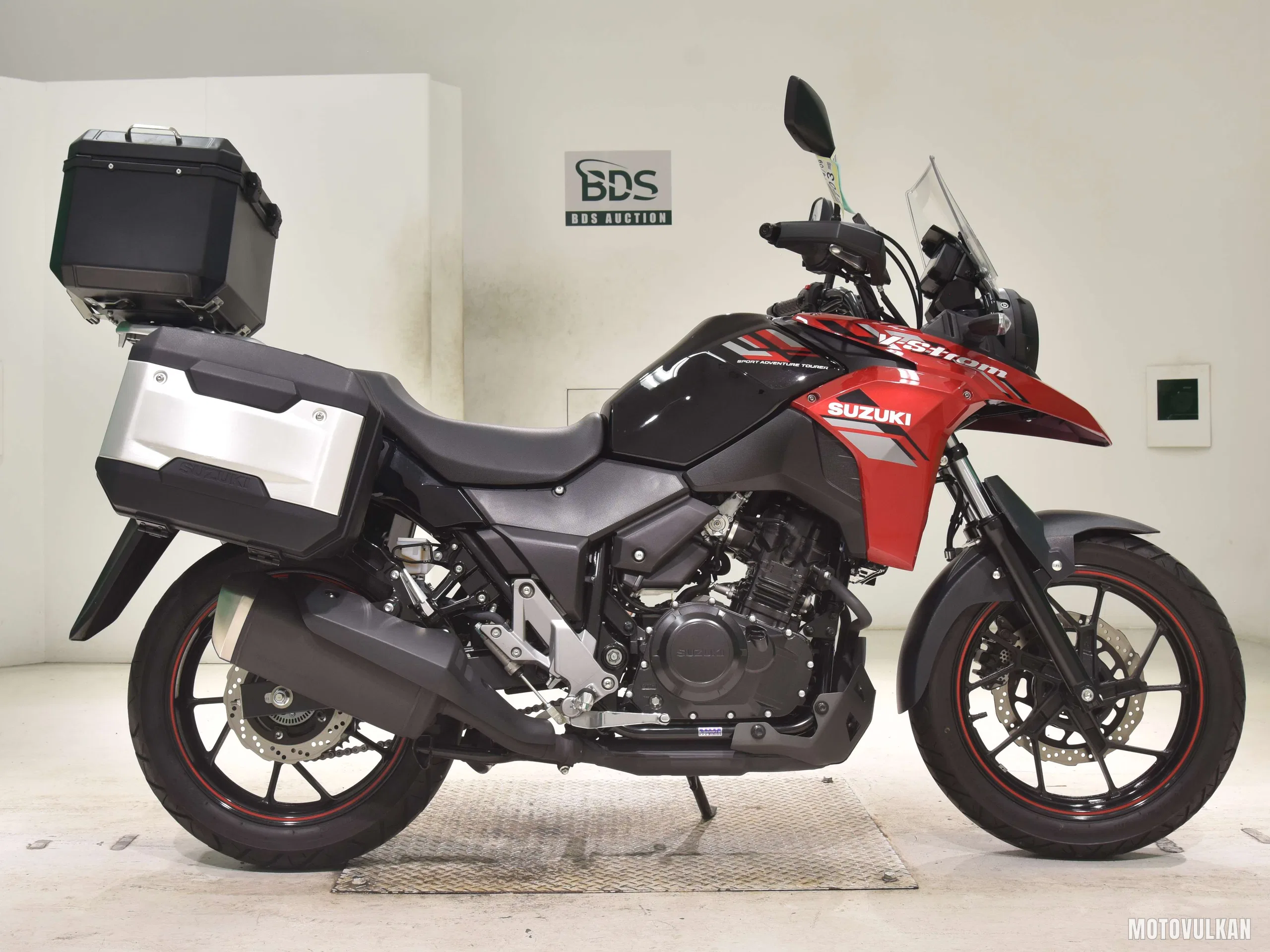 Suzuki V-Strom 250