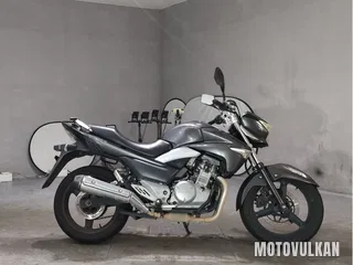 Suzuki GSR250