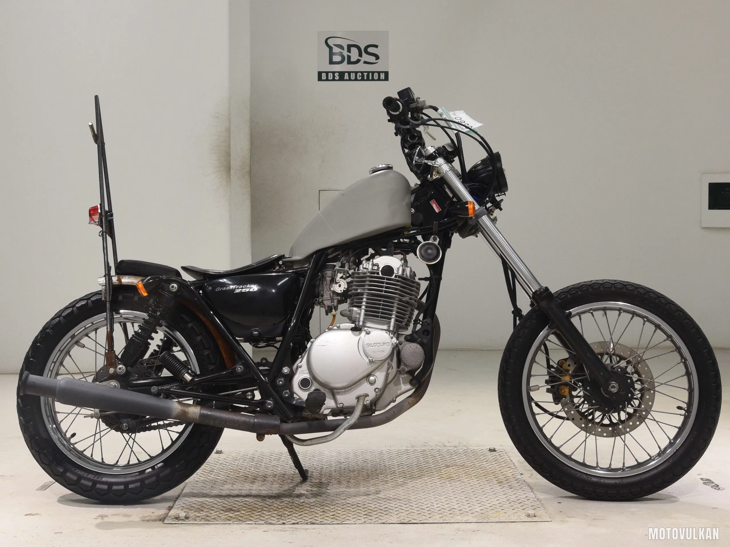 Suzuki GRASSTRACKER