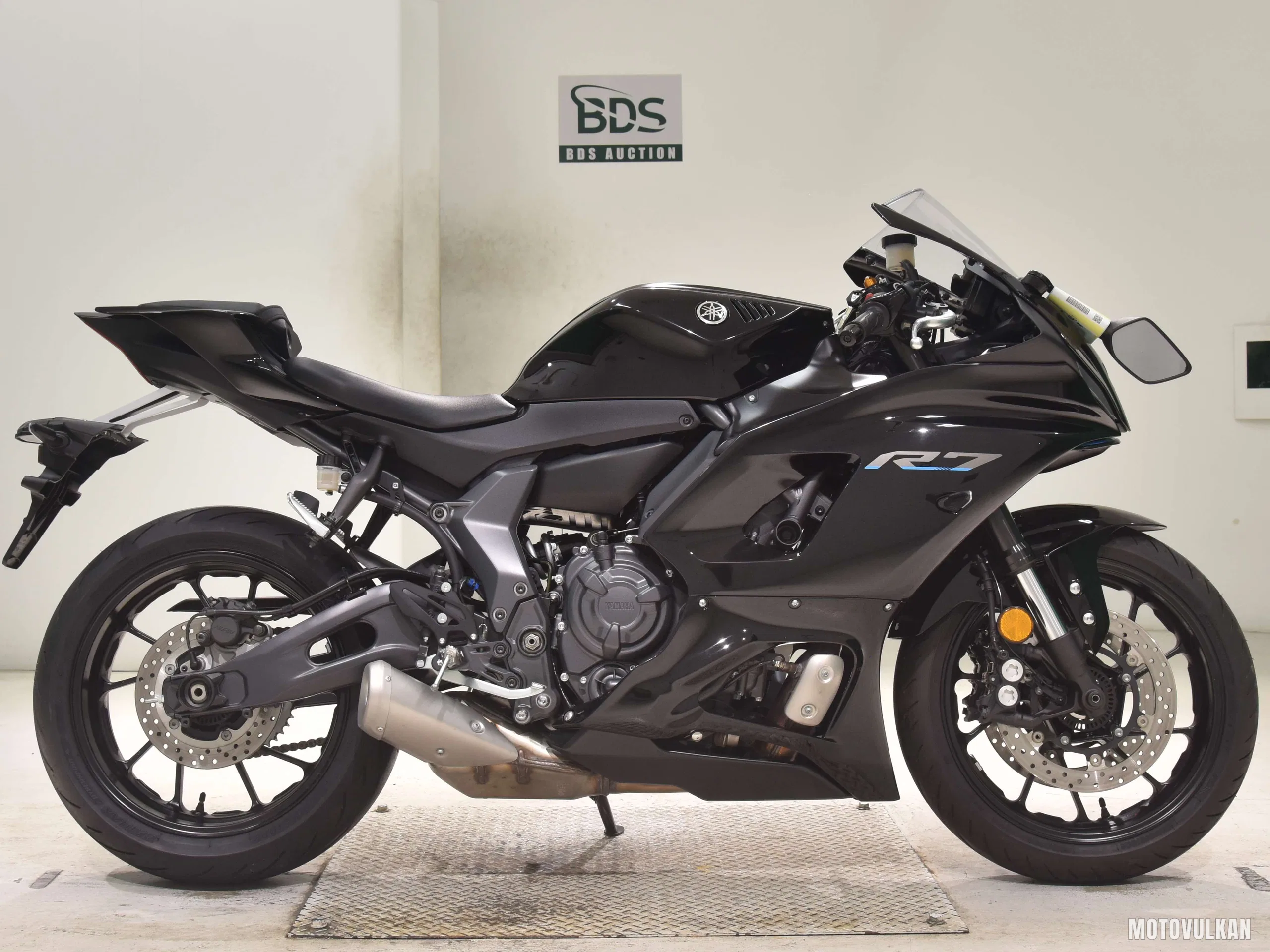 Yamaha YZF-R7-2