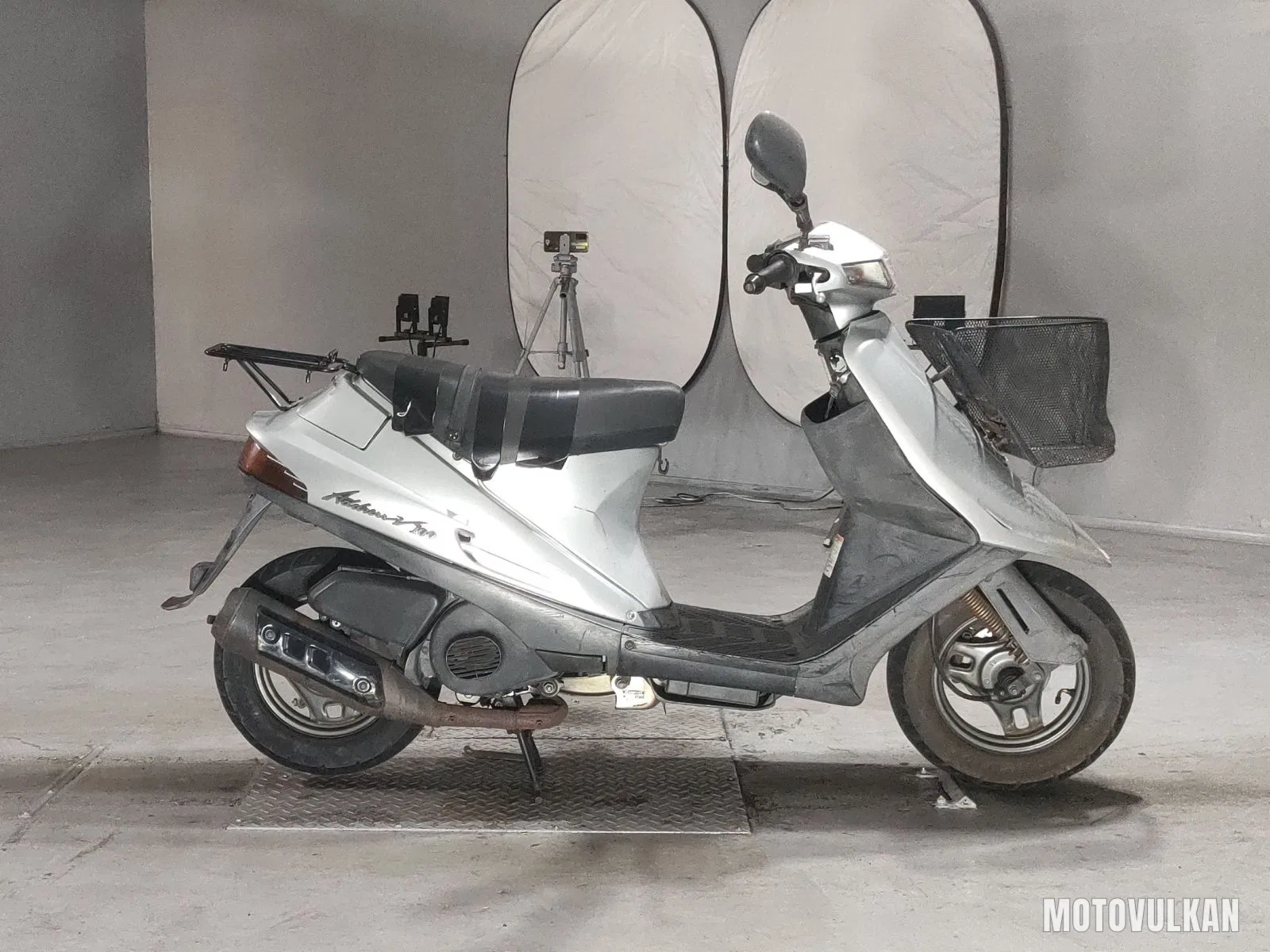 Suzuki Address V100