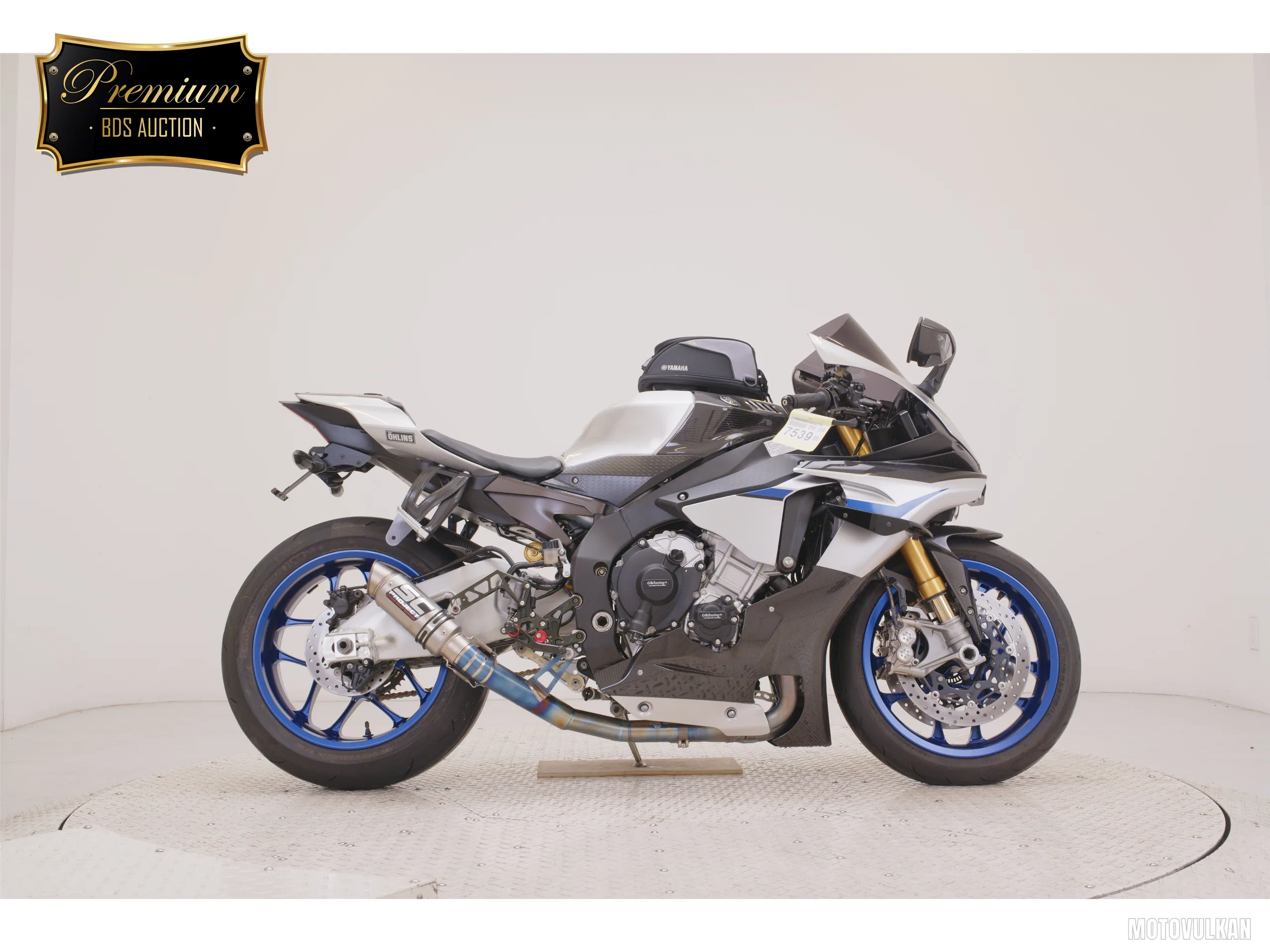 Yamaha YZF-R1M