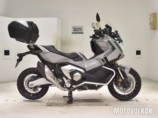Honda X-ADV750-2