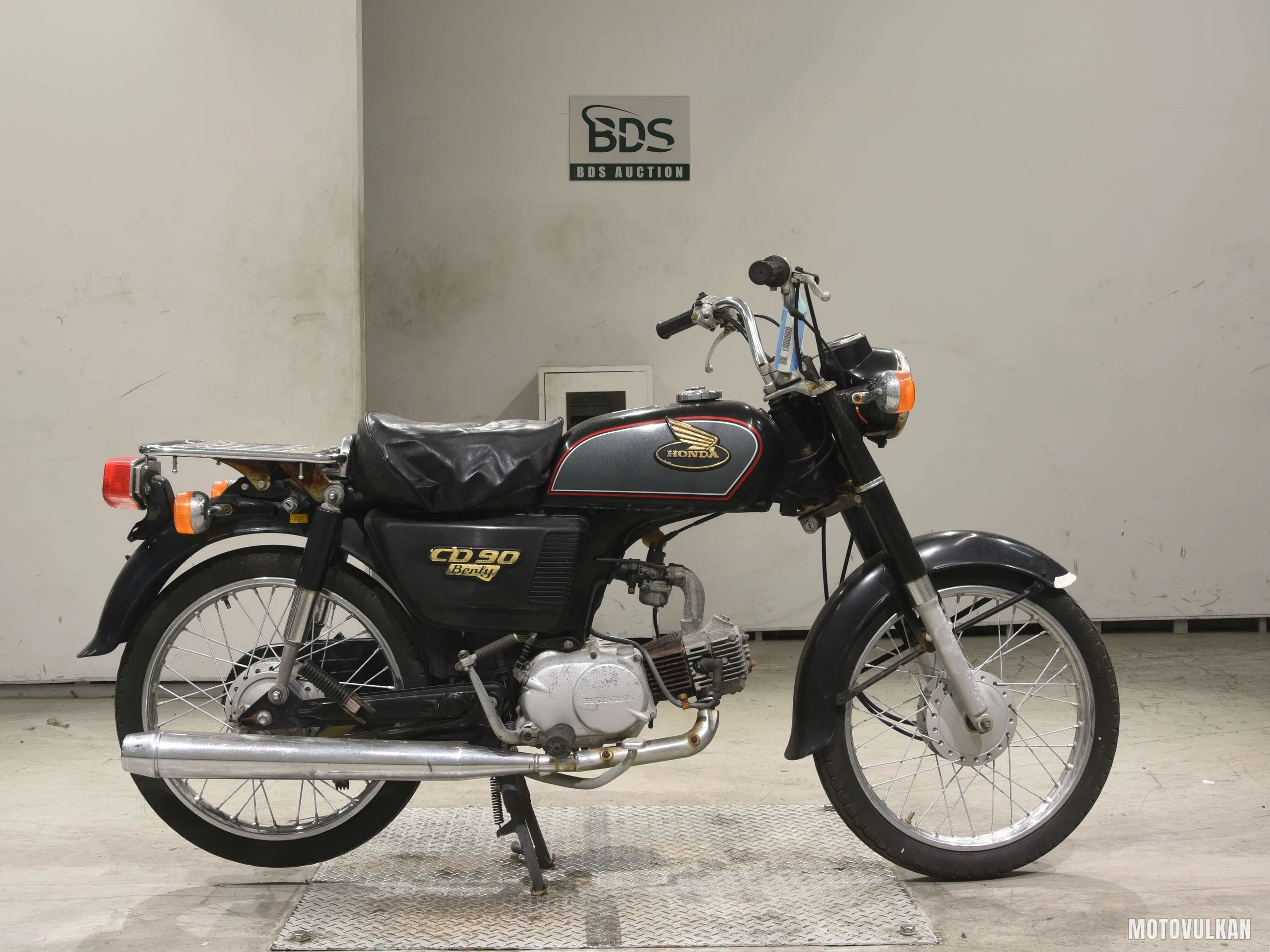 Honda CD90