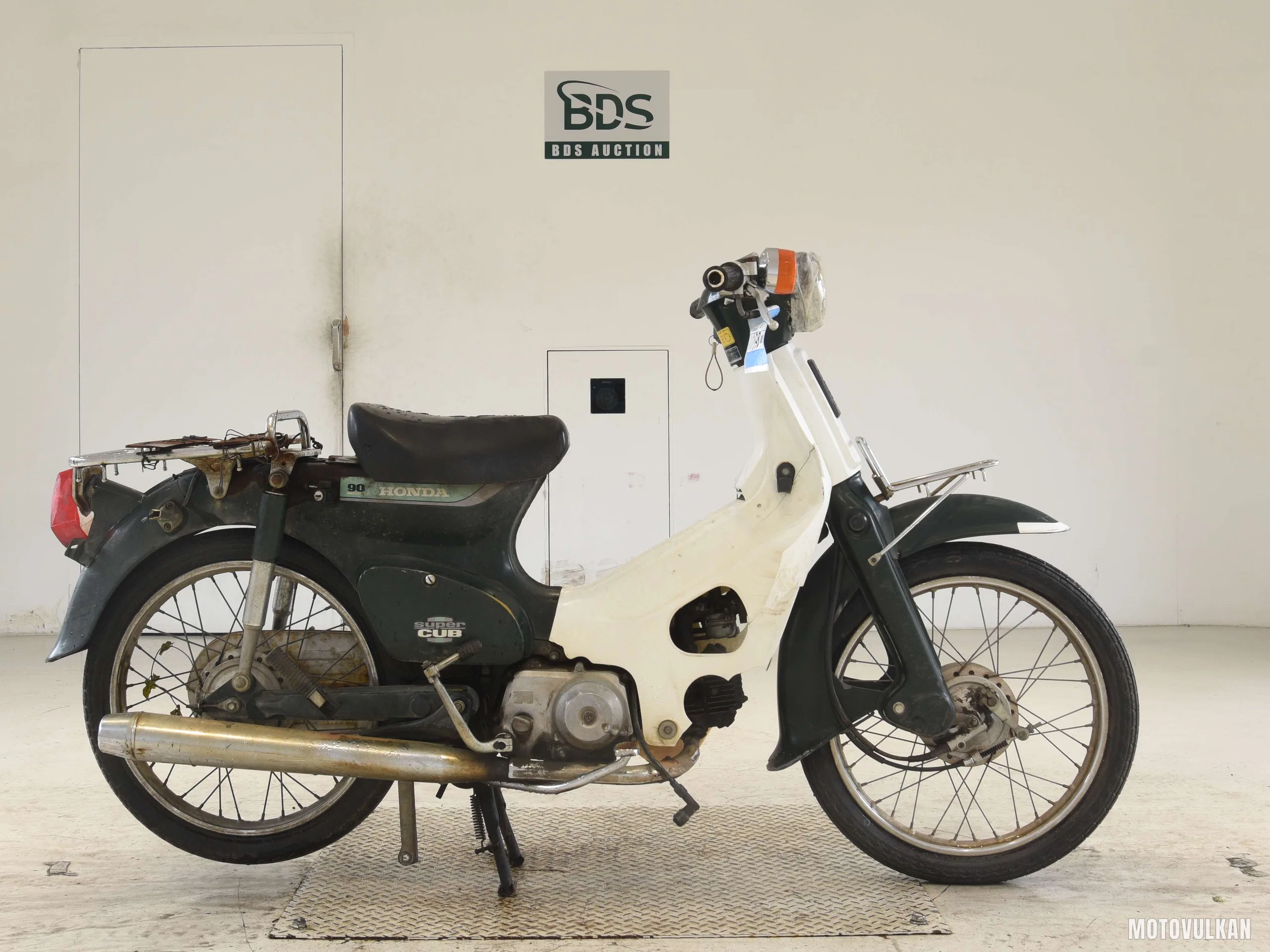 Honda C90