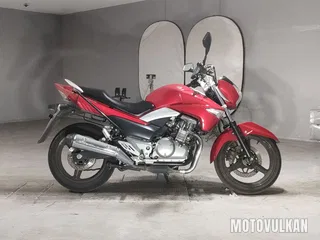 Suzuki GSR250