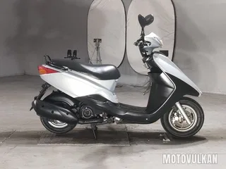 Yamaha Axis Treet