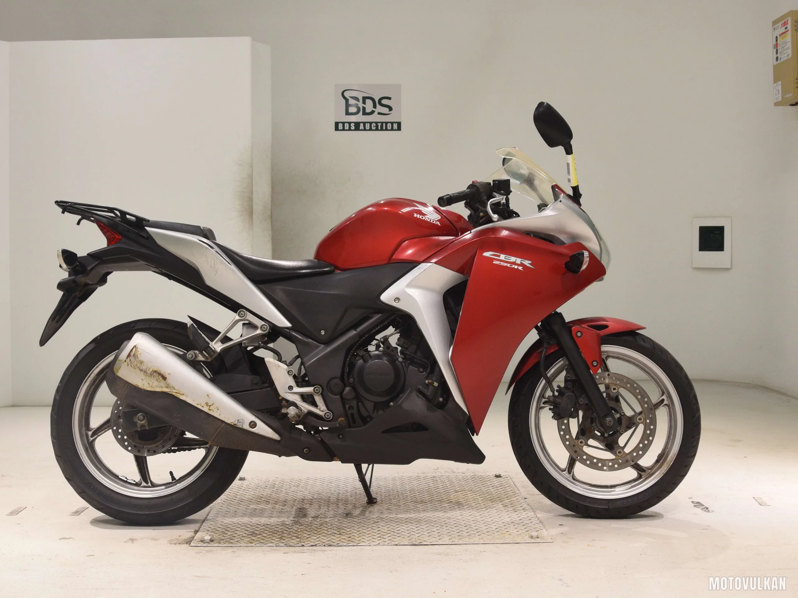 Honda CBR250R-3