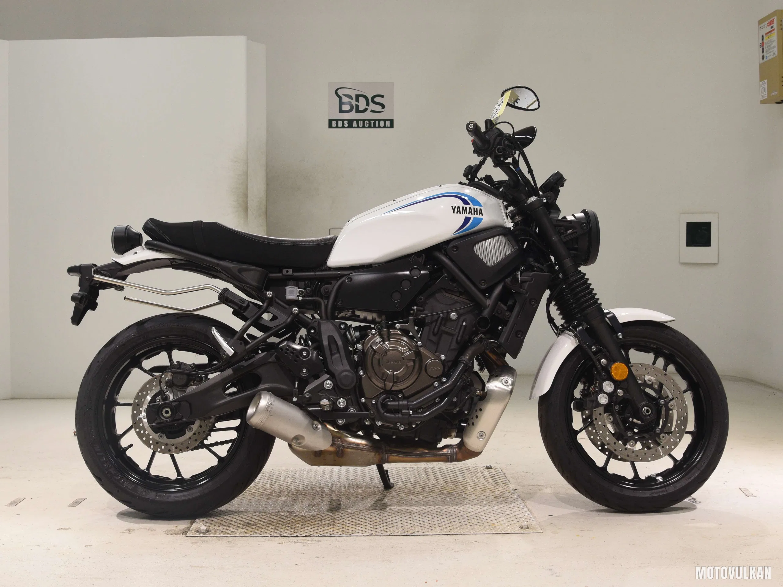 Yamaha XSR700-2