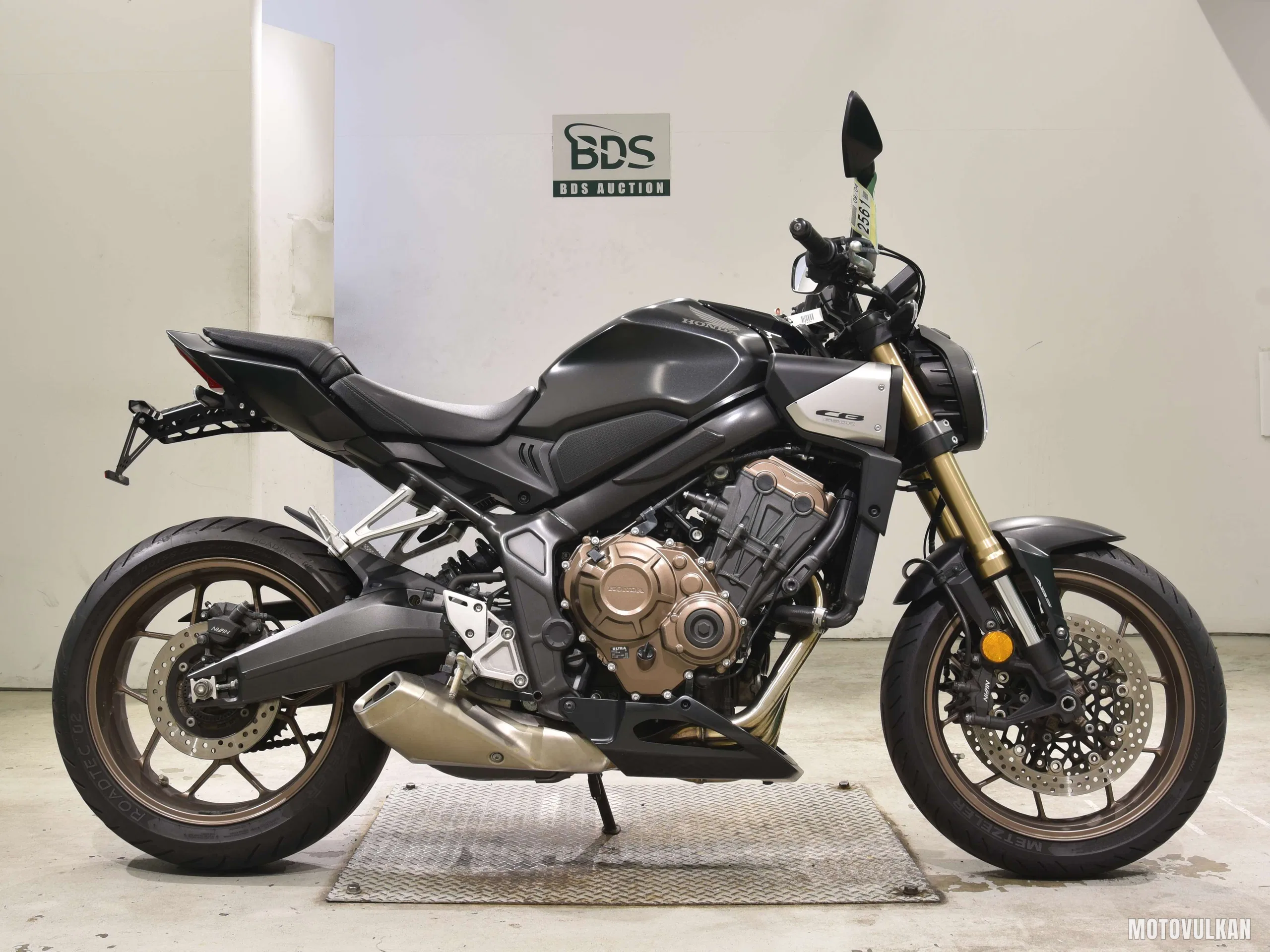 Honda CB650R-2