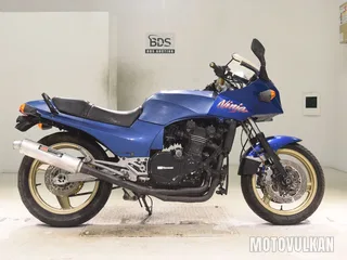 Kawasaki GPZ900R