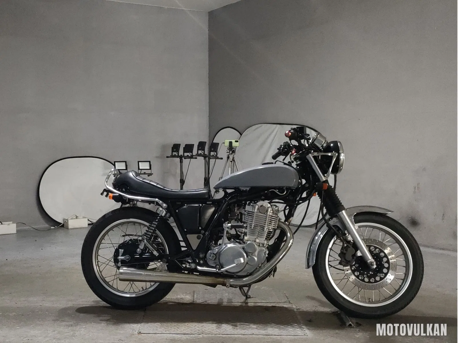 Yamaha SR400