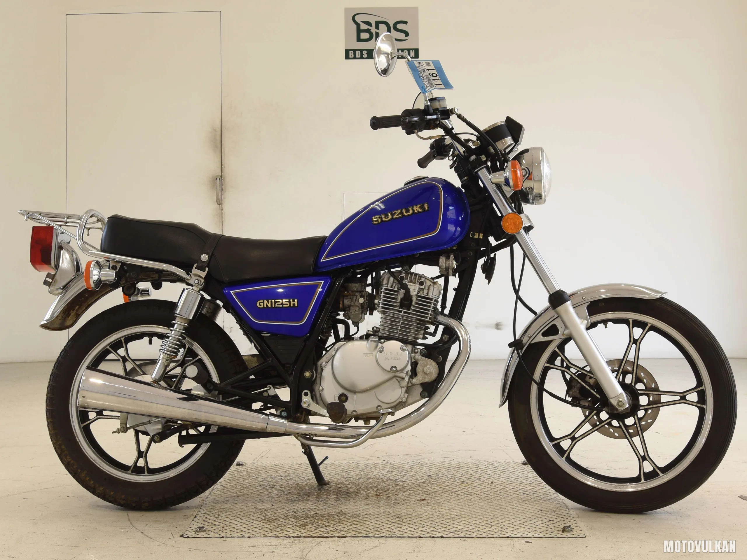 Suzuki GN125H