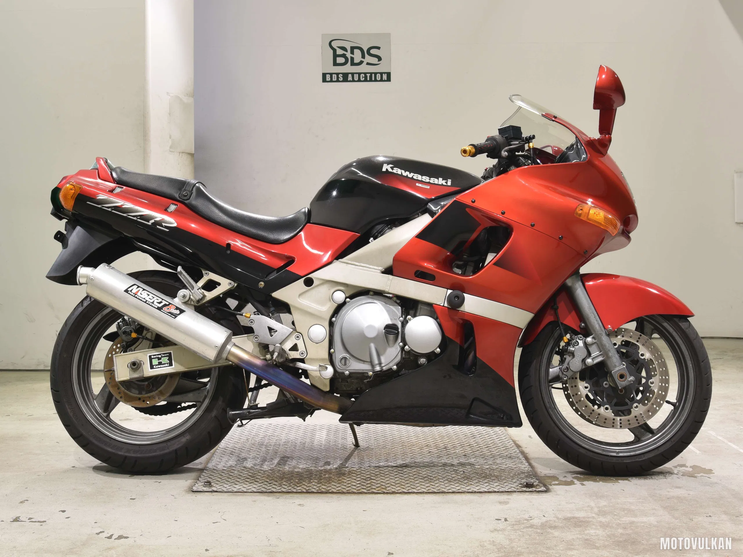 Kawasaki ZZ-R400-2