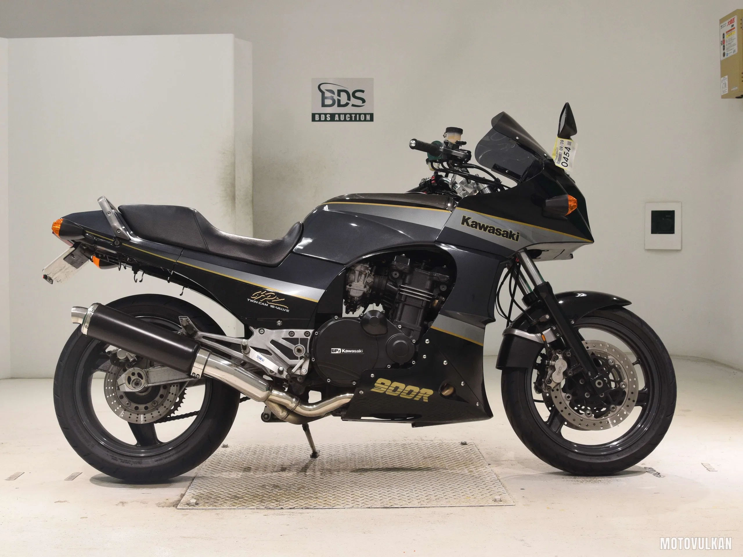 Kawasaki GPZ900R
