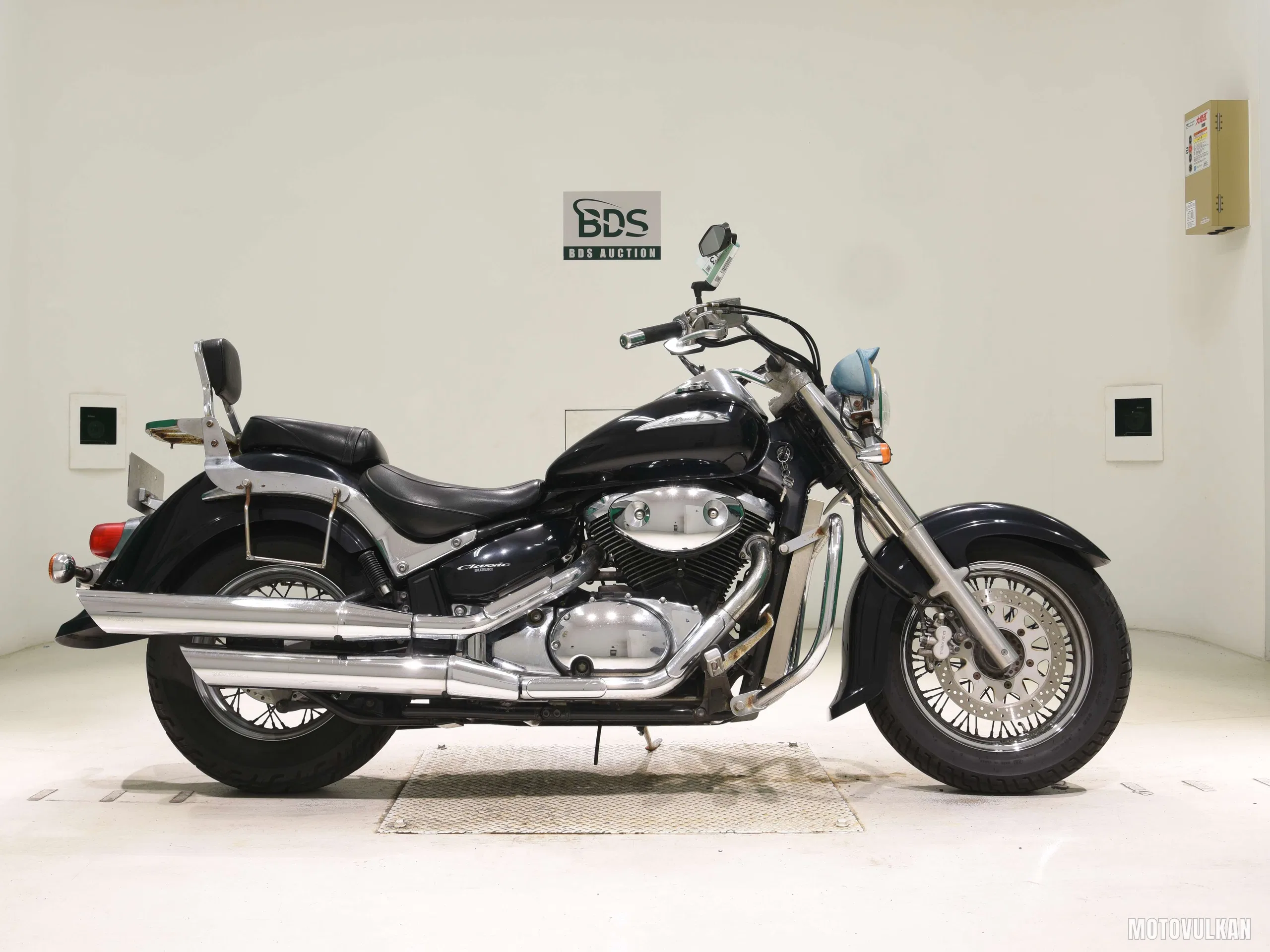 Suzuki INTRUDER400 CLASSIC