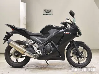 Honda CBR250R-3