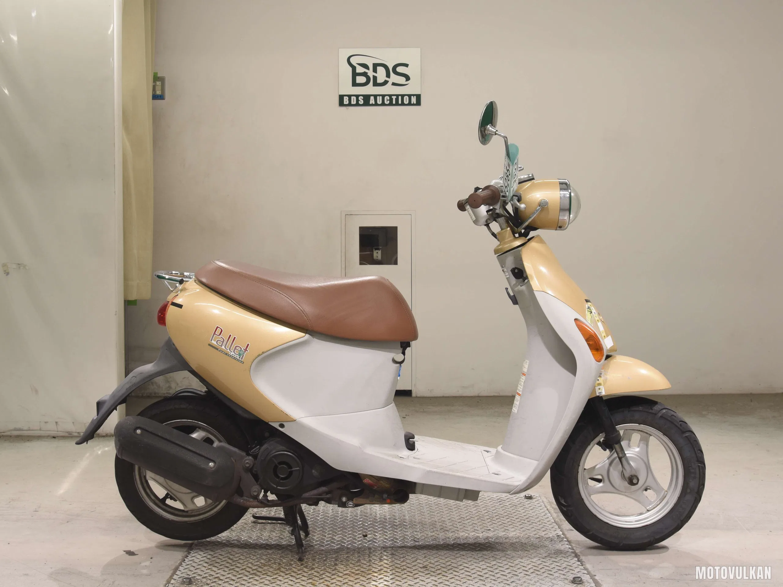 Suzuki PALETTE